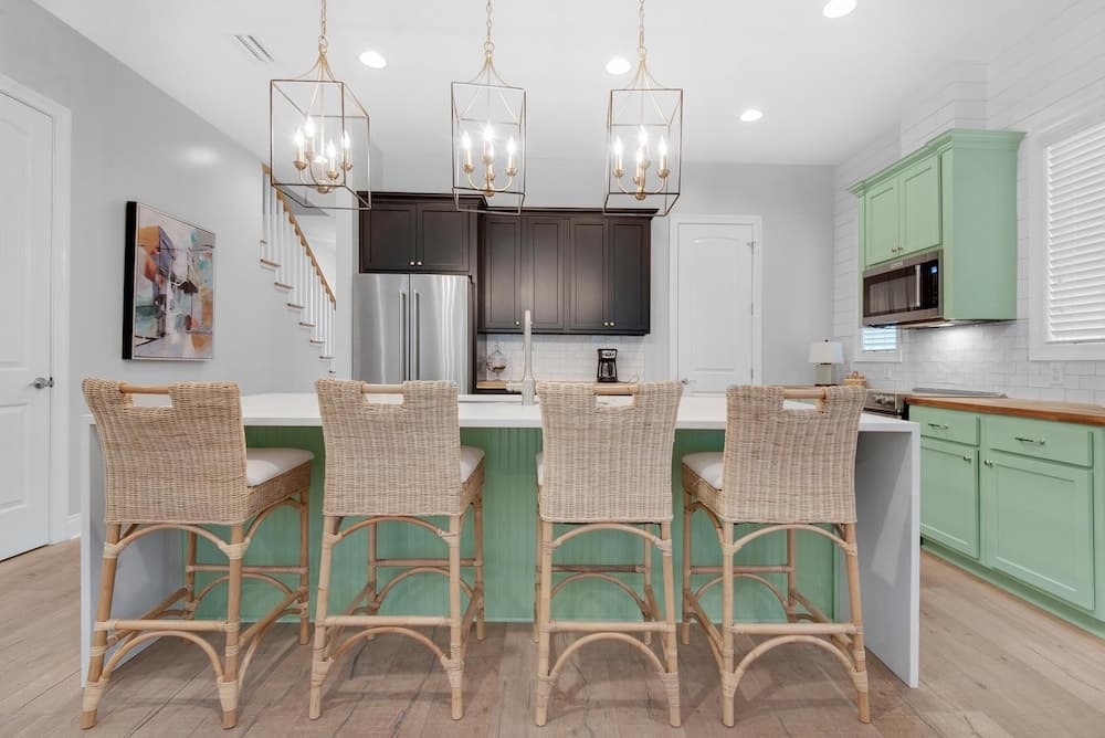 Dock Holiday - Image 5