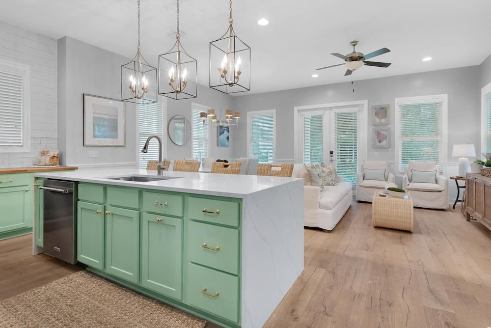 Dock Holiday - Image 12