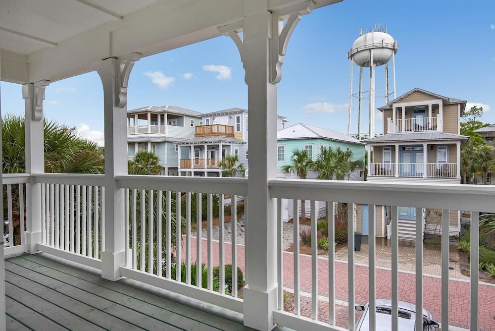 Dock Holiday - Image 16