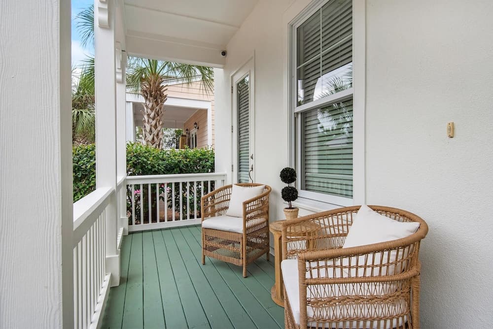 Dock Holiday - Image 15