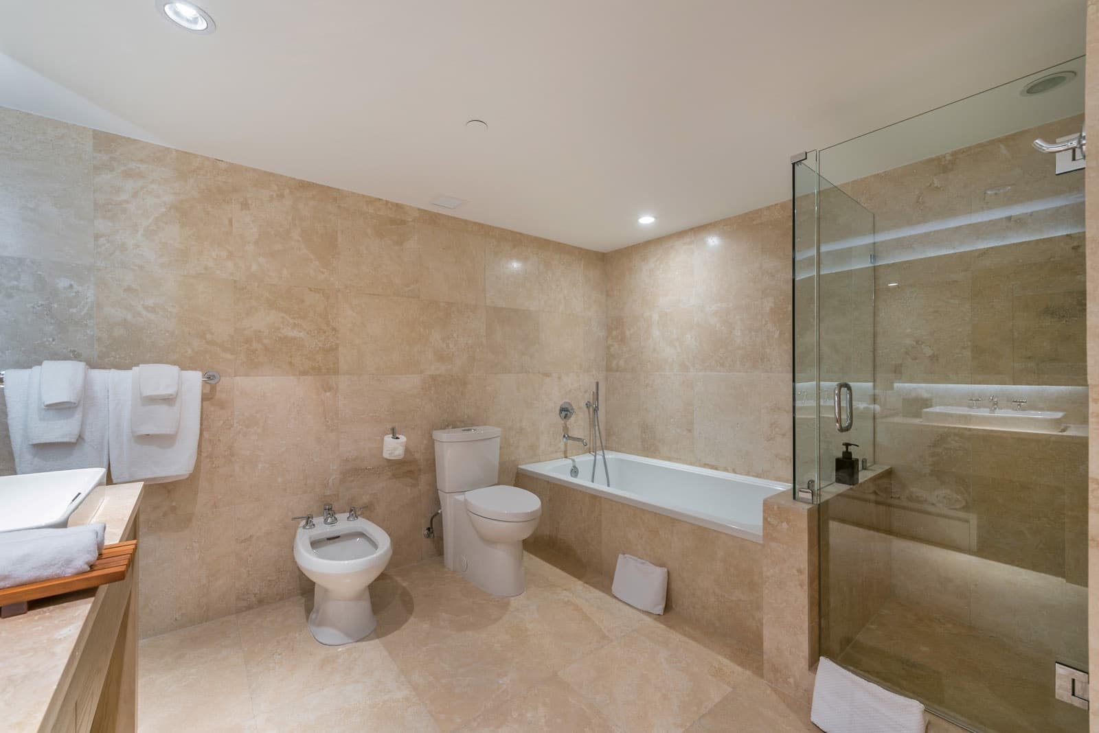 1 Hotel & Homes Residence #1144 - Image 15