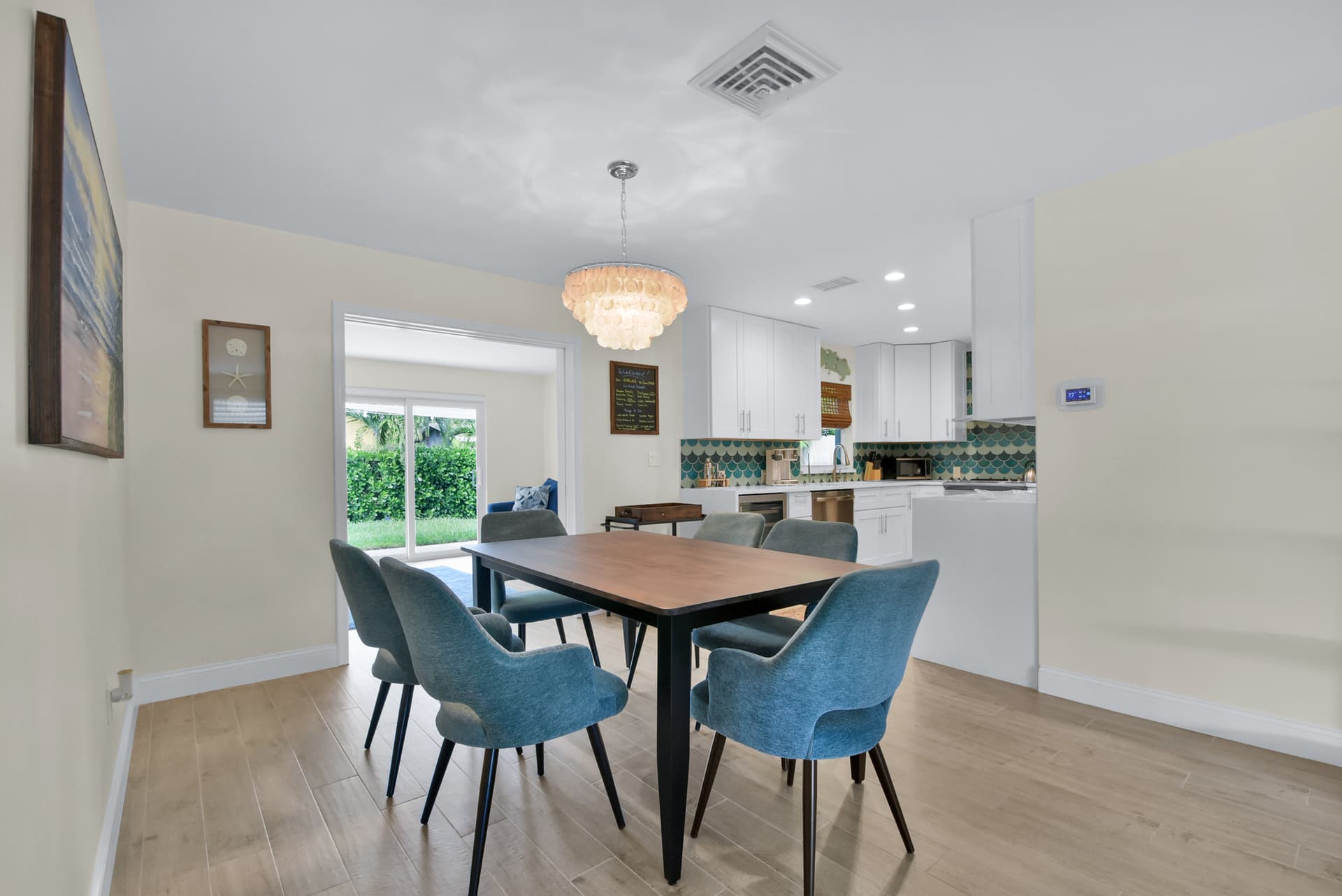 North Lake Worth Home  - Image 4