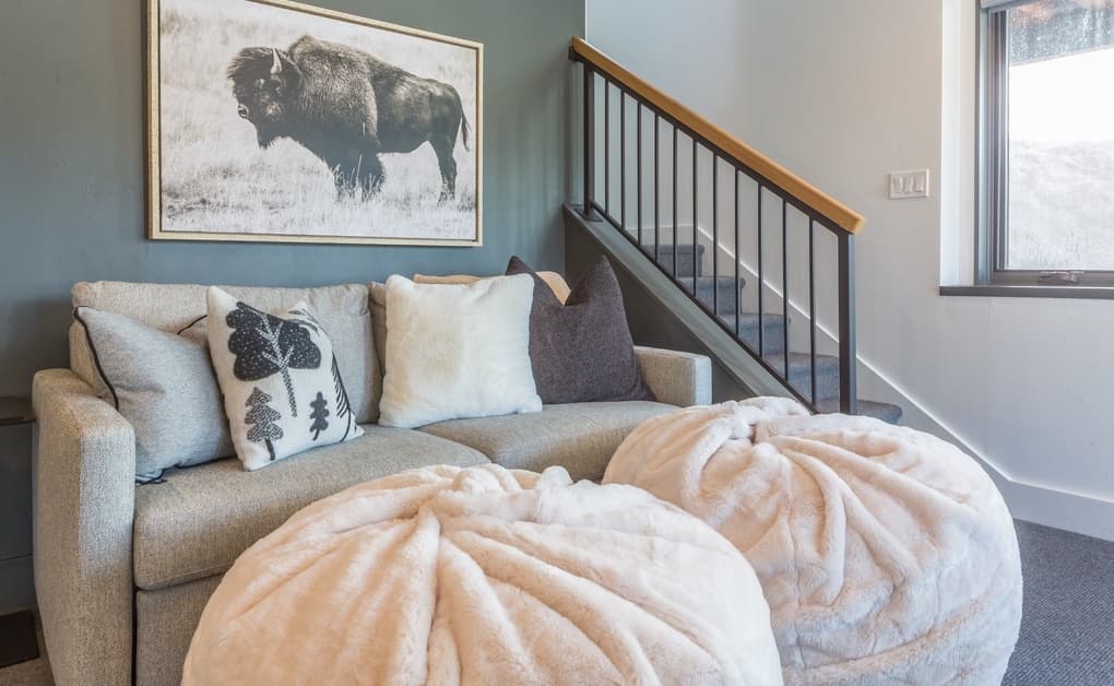 Lake Cabin #11 - Image 24