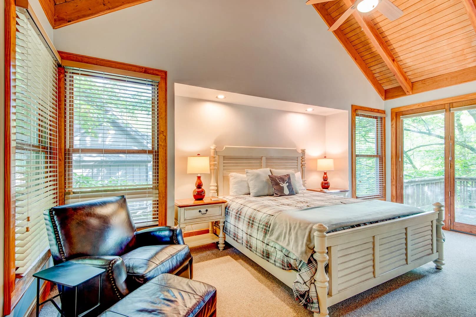 Tree House at Echota - Image 19