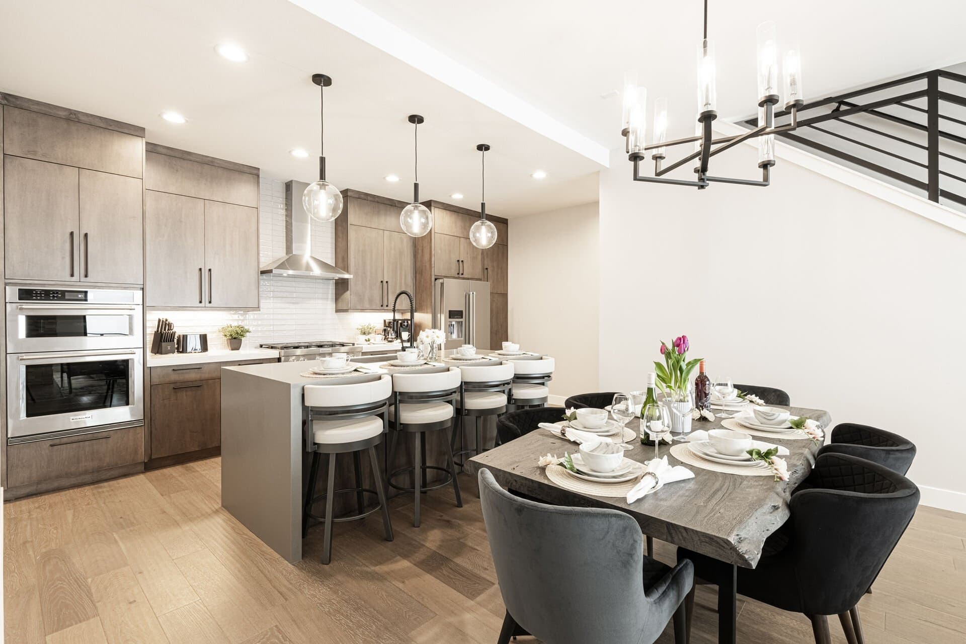 Hideout Epic View - Image 5