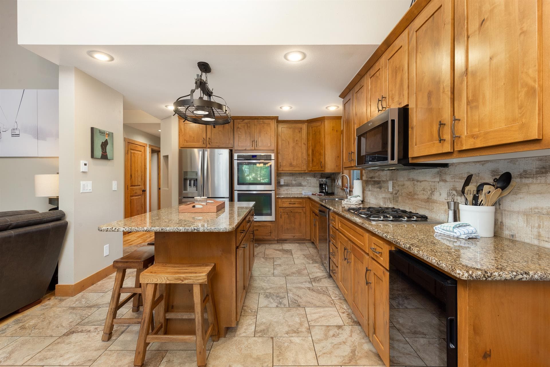 Crown Drive - Image 3