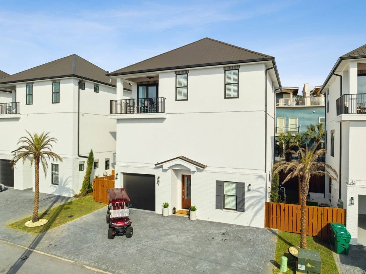 Summer Lane - Image 64