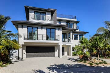 Surf-Side Beach House - Image 8