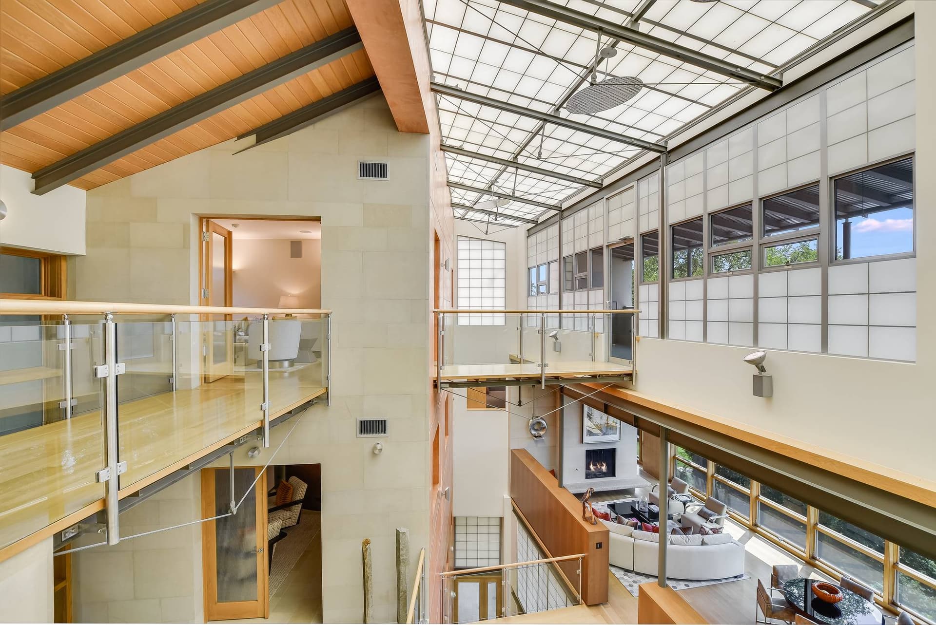 Waterfalls on the Lake Villa - Image 16