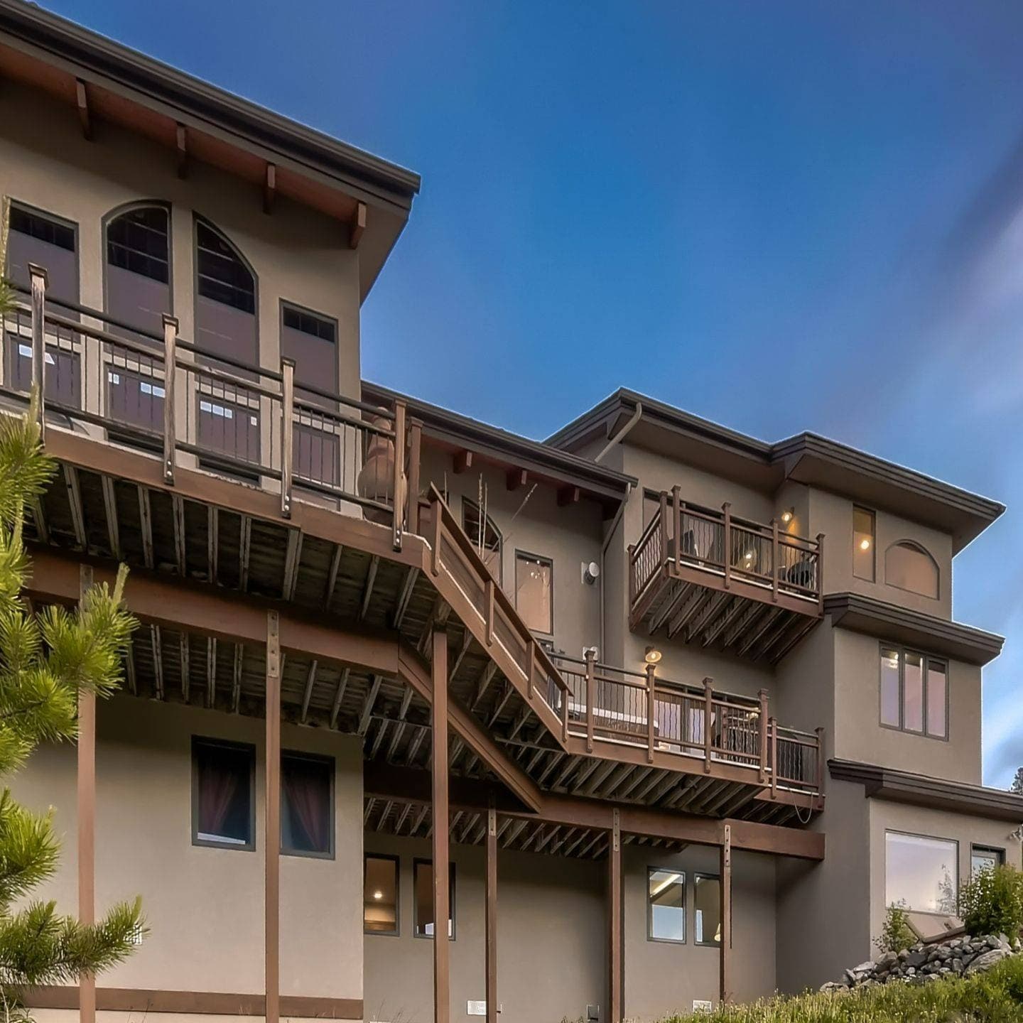 Gray Moose Place - Image 1