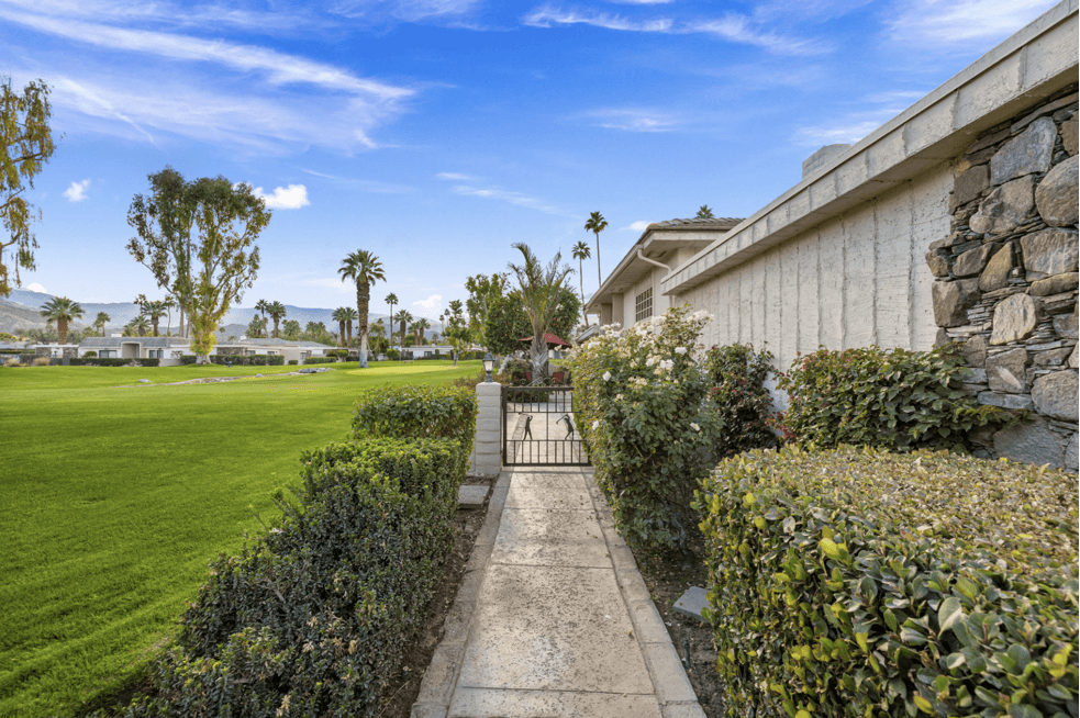 Wells in La Rocca - Image 81