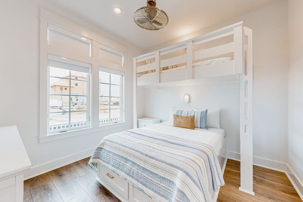 Mermaid's Tail - Image 10