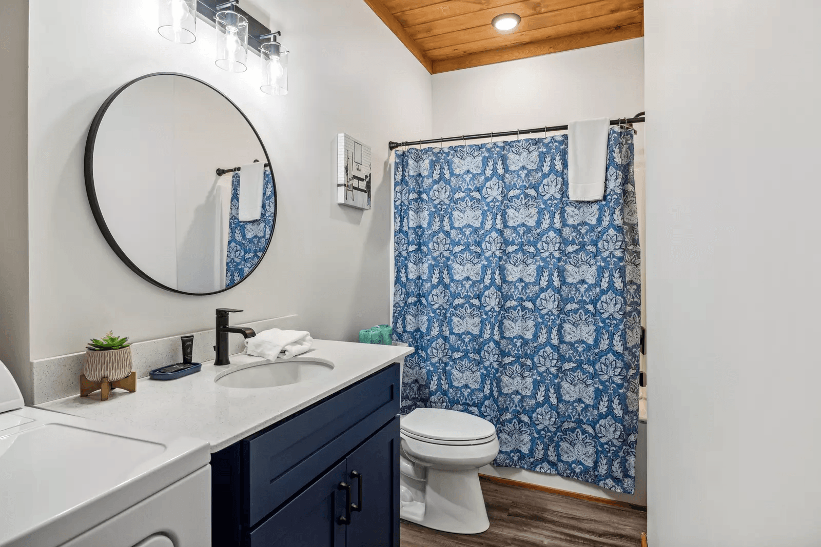 Royal Pool Retreat - Image 29