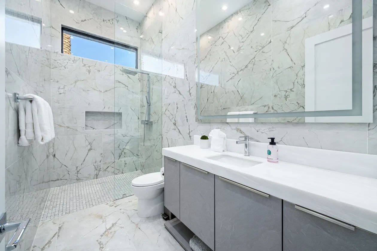 Bravo Villa #4 - Image 40