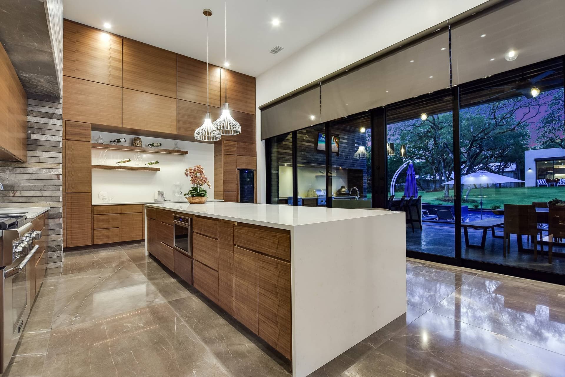 Austin Pinnacle - Image 22