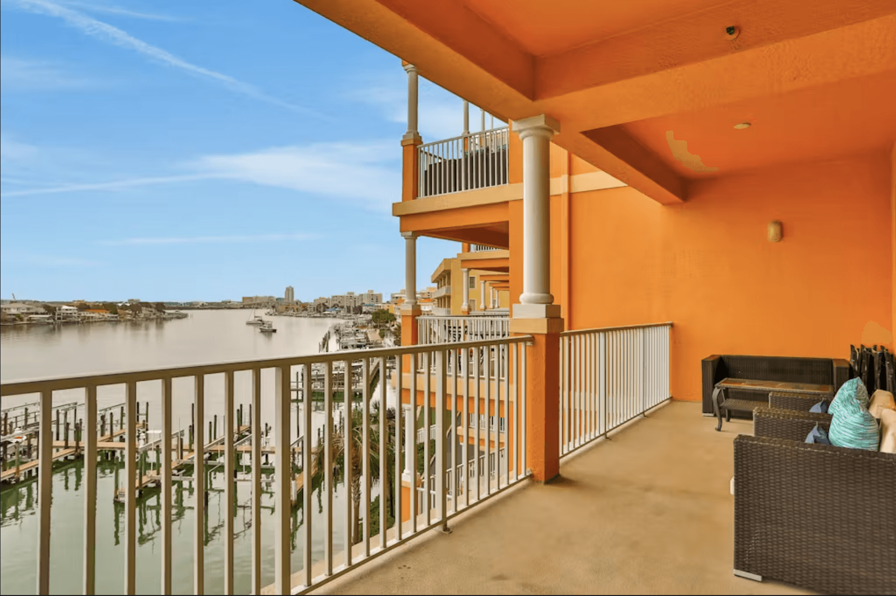 Harborview Grande Residence - Image 3