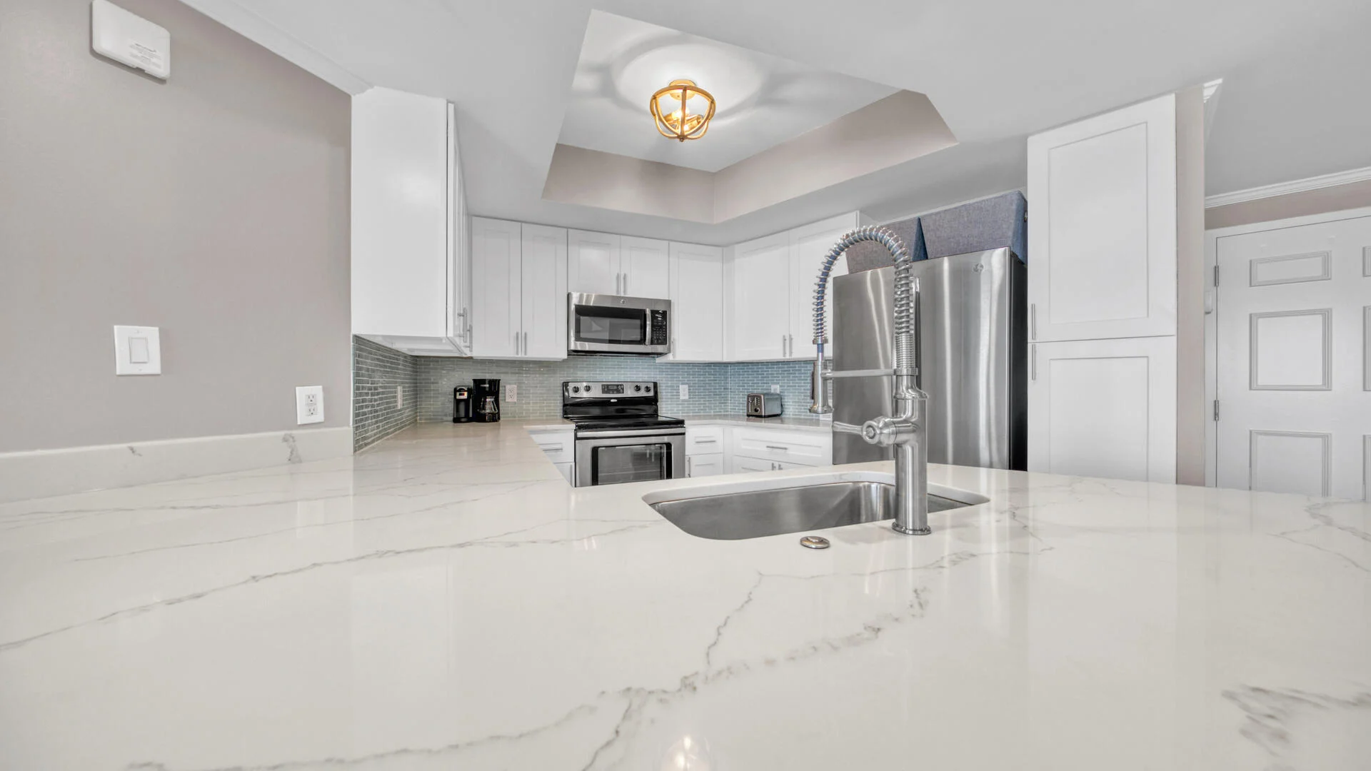 St. Maarten #907 - Image 8