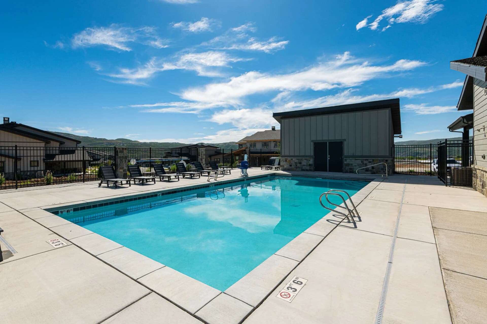 Mayflower Lakeside #22-304 - Image 3