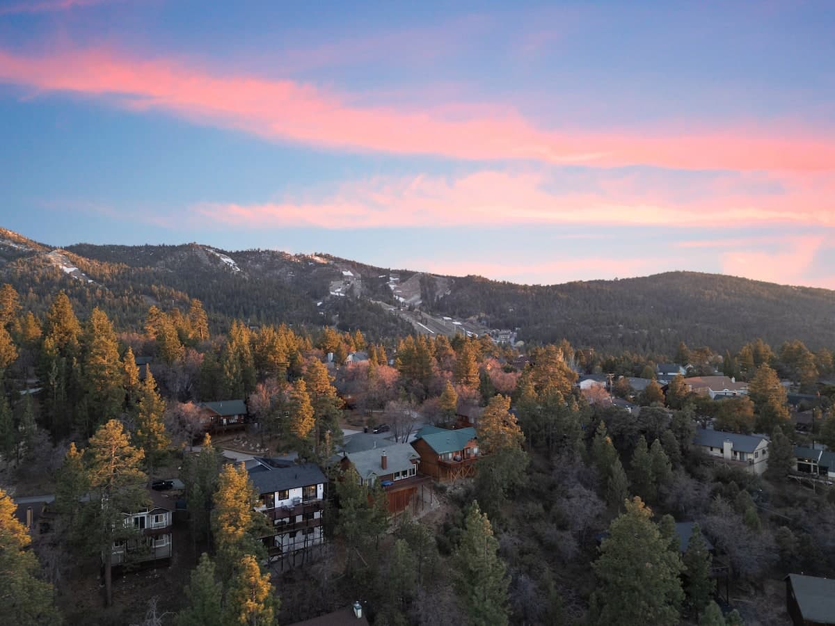 Bear's Retreat - Image 47