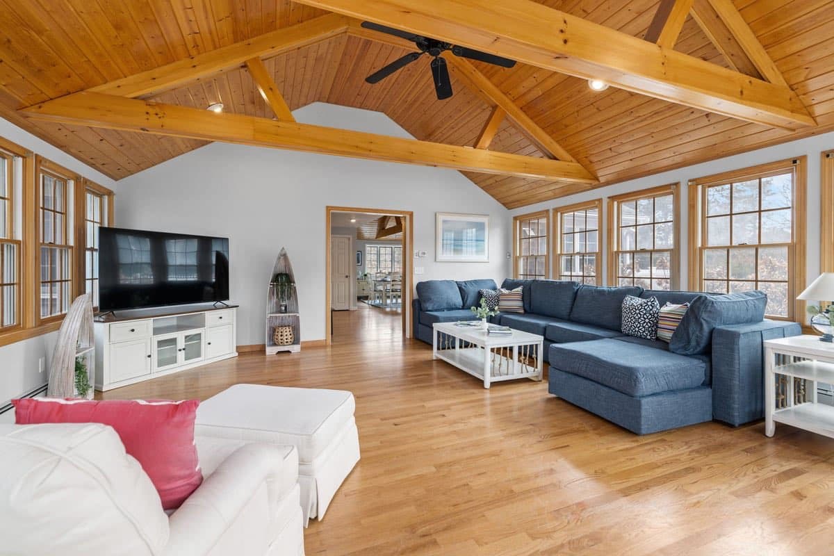 Point Pleasant - Image 4