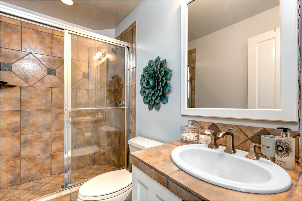 Glamorous Gallivan Place - Image 23