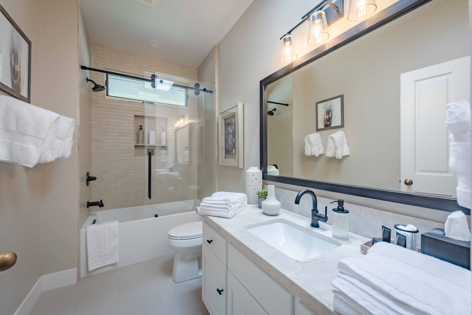 Arbor House - Image 26