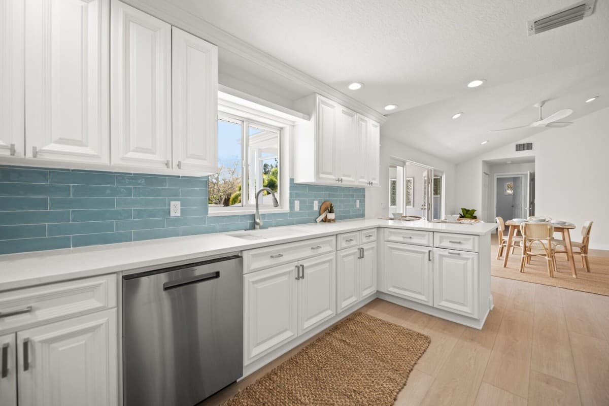 Shore Thing - Image 31