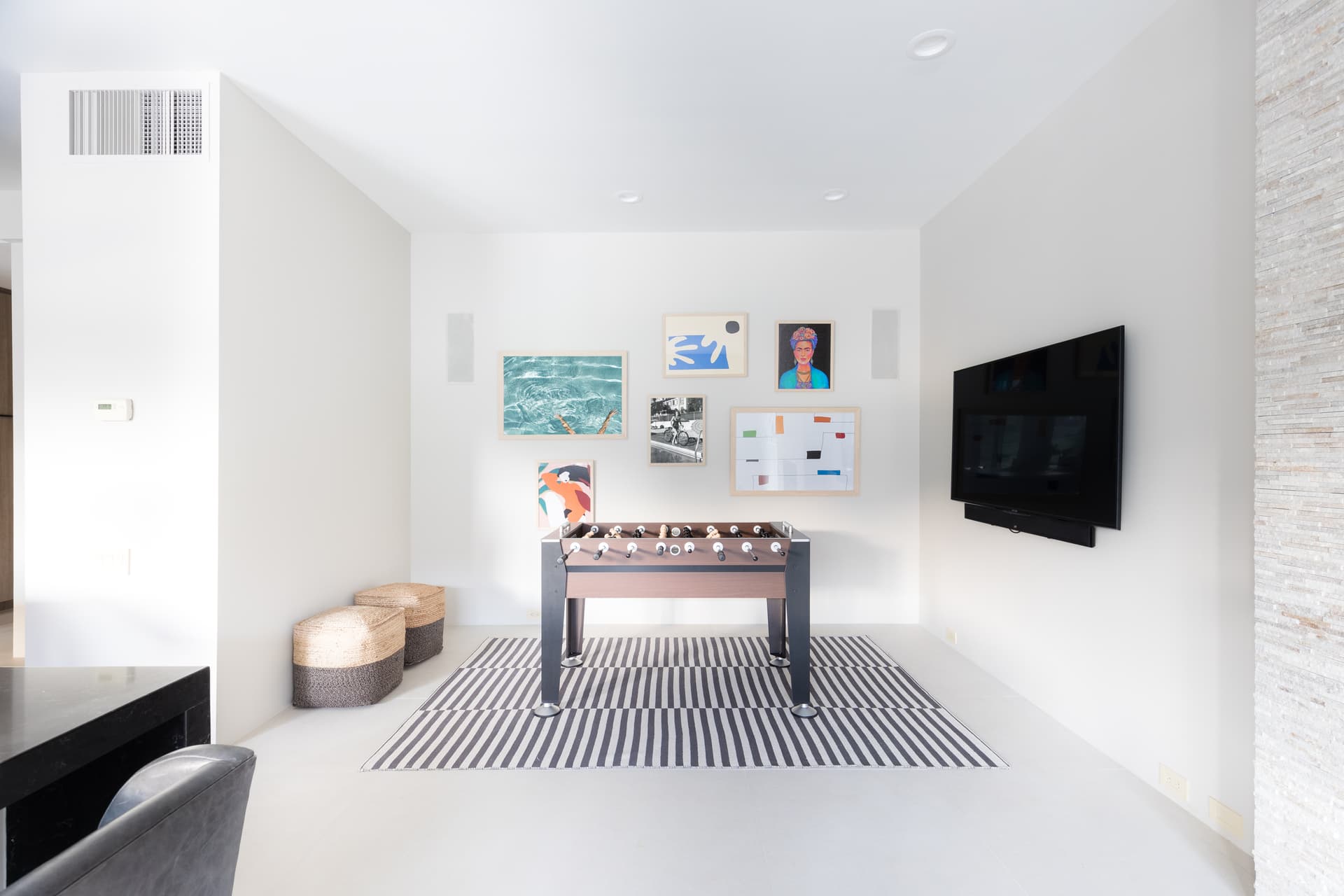 Moonshine - Image 11