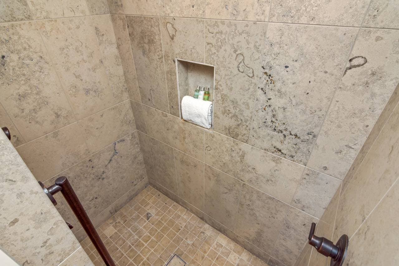 Gravy Home - Image 13