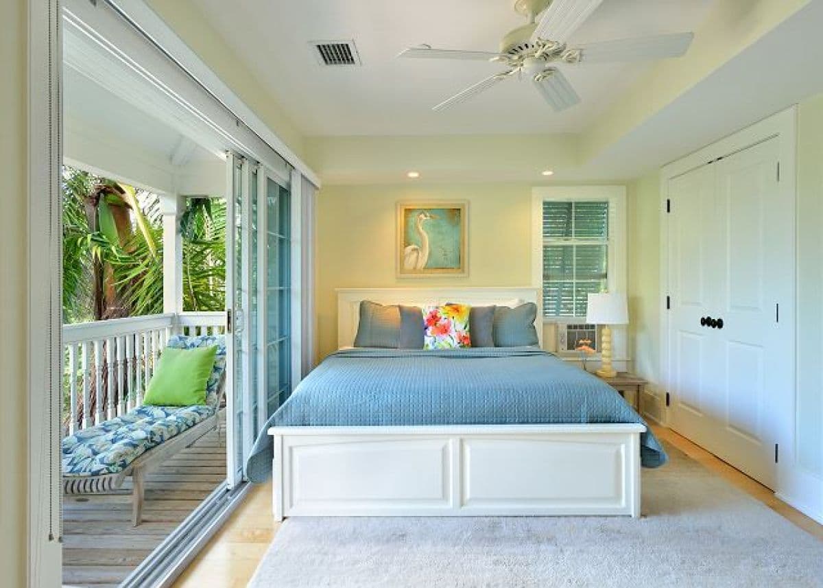 Island Chic - Image 12