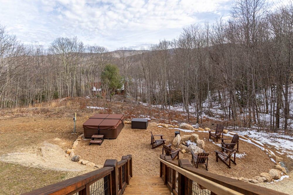 Little Cubs Cabin - Image 31