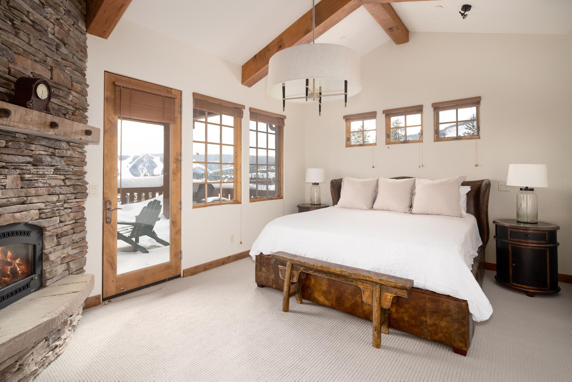 Big View Luxury Suite - Image 10