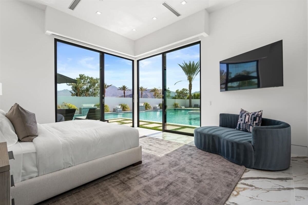 Bravo Villa #11 - Image 21