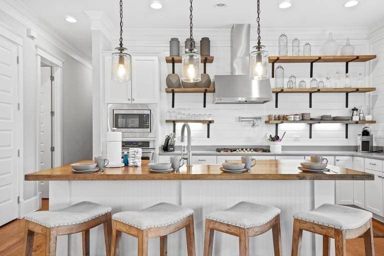 Blue Whale Bungalow - Image 11