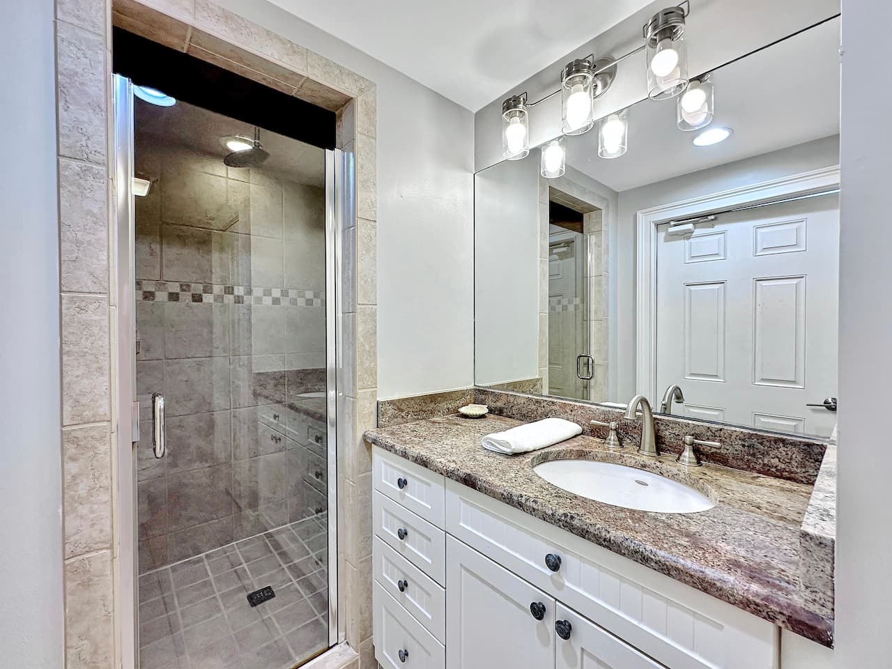 Beach Retreat - Image 40