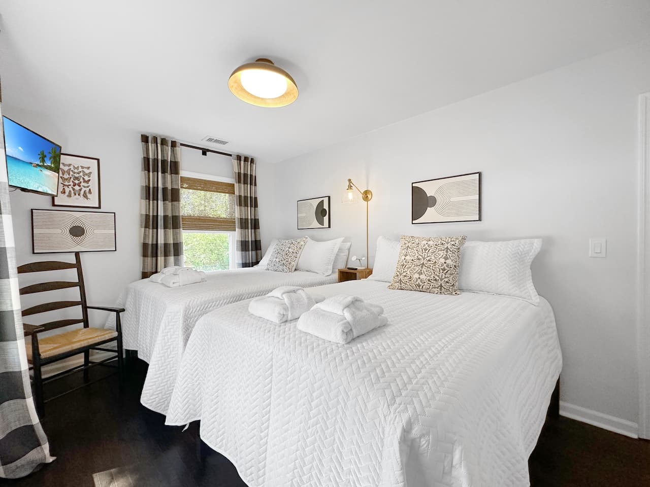 Tucked In - Image 32