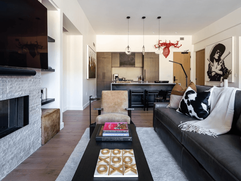 Black Moon Home - Image 4