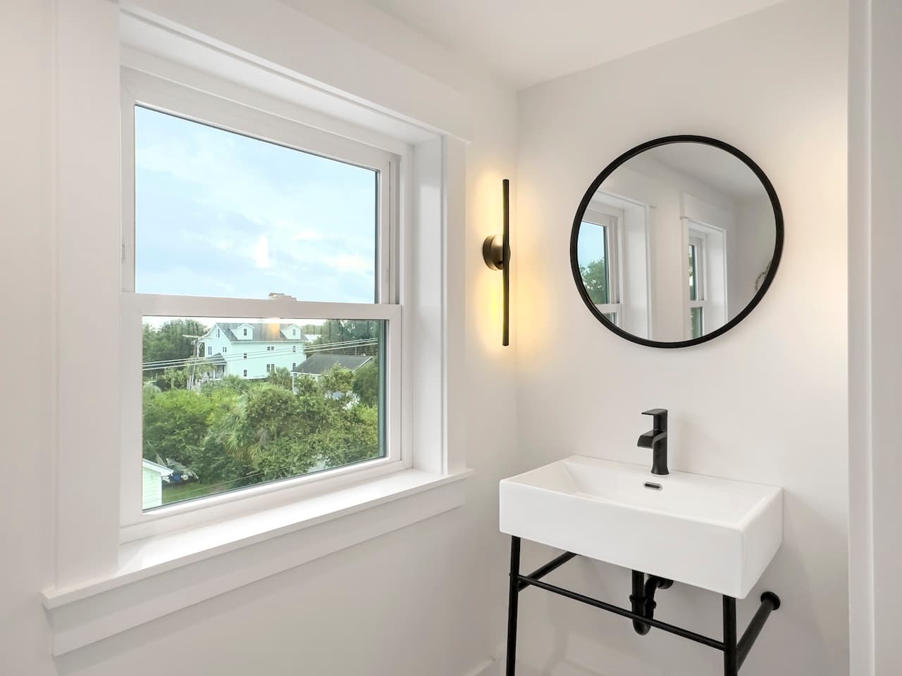 Amalfi Palms - Image 57