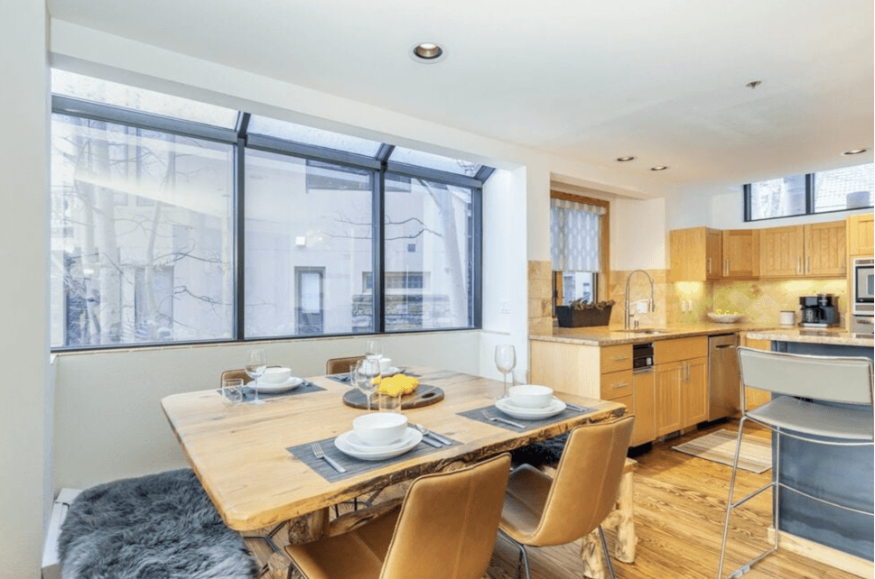 Ridgeline Retreat - Image 5