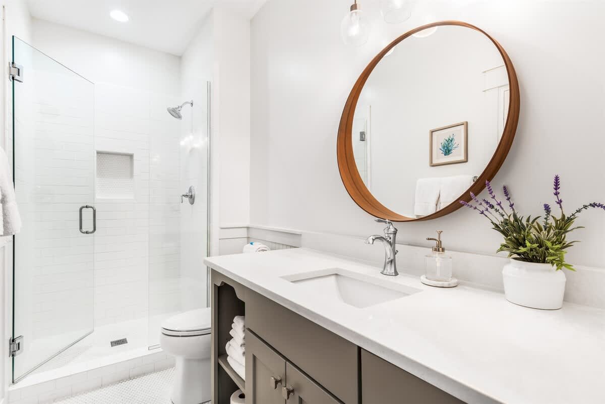 Southern Tides - Image 26