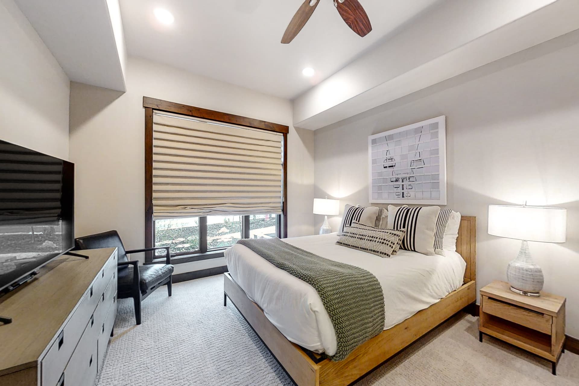 Blackstone Paradise Home - Image 16