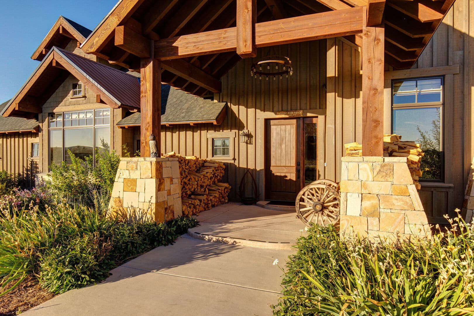 Twilight Moon Ranch - 10 Bedroom - Image 32