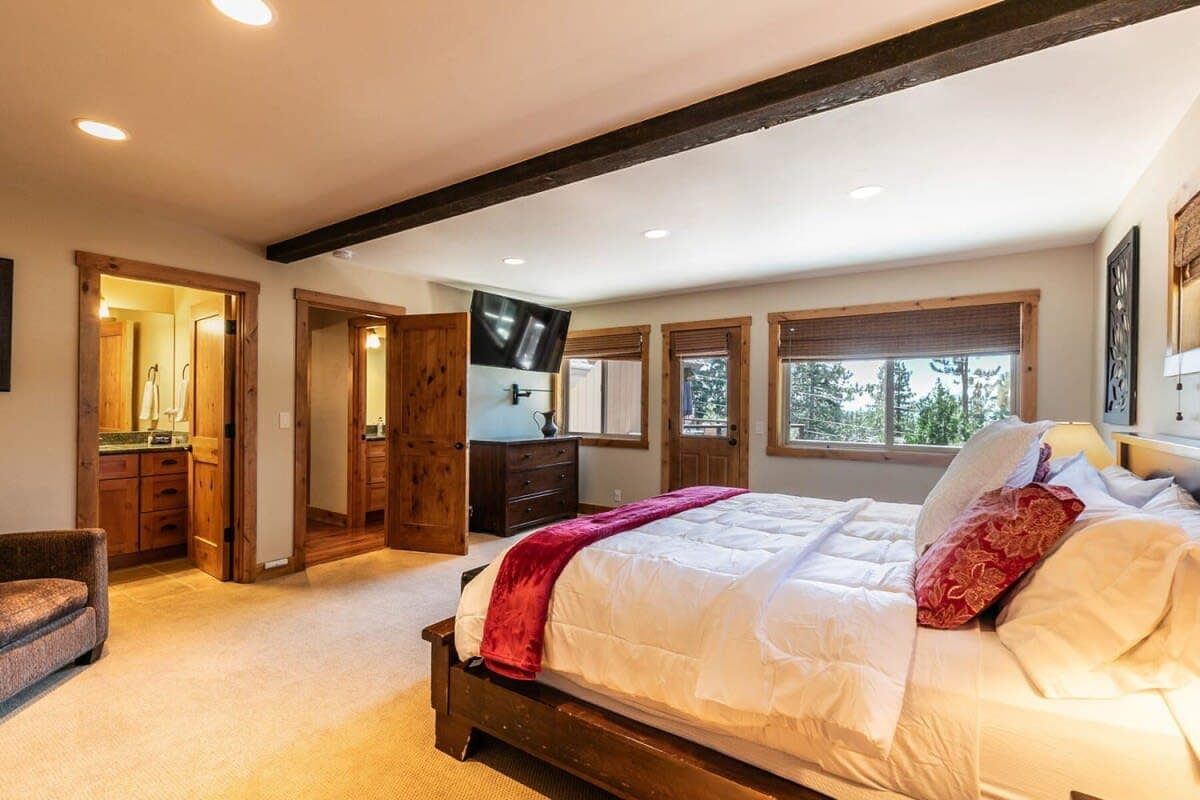 EJ's Point - Image 14