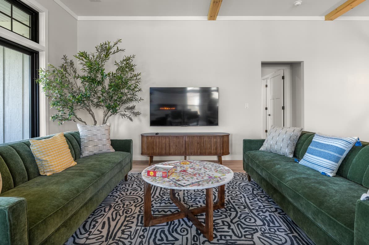 Glenlo Vines - Image 8