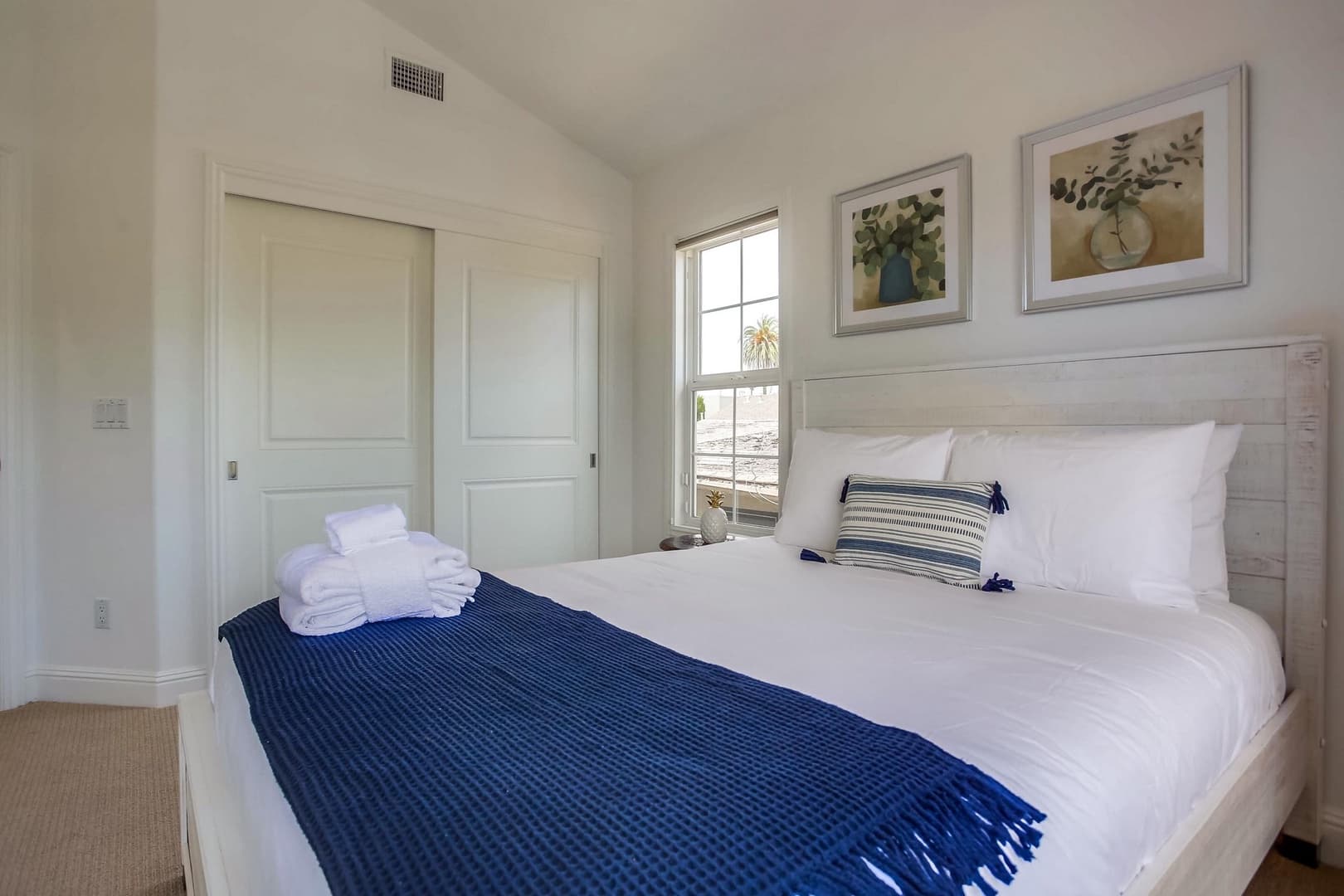 Sunset West Place - Image 22