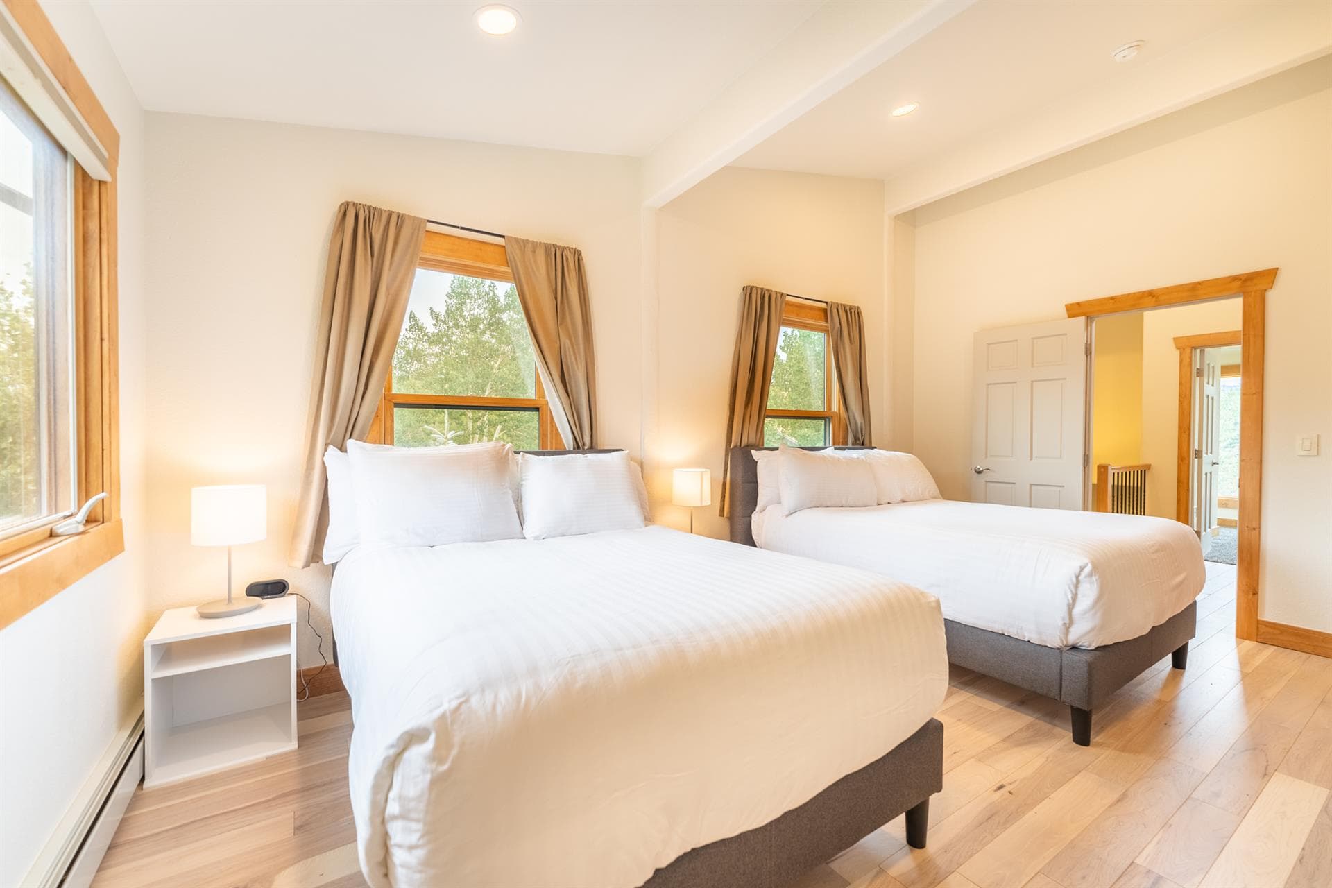 Alpine Home - Image 32