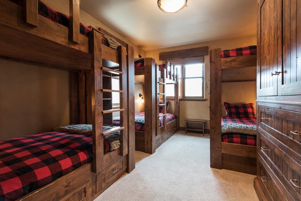 Park Avenue Home - Image 13