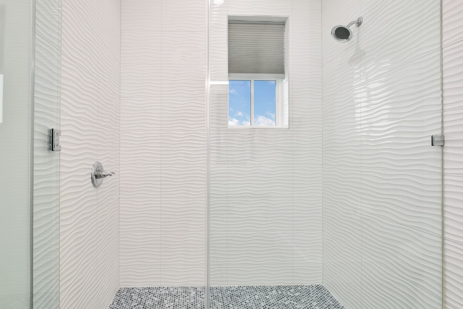 Emerald Palms - Image 35