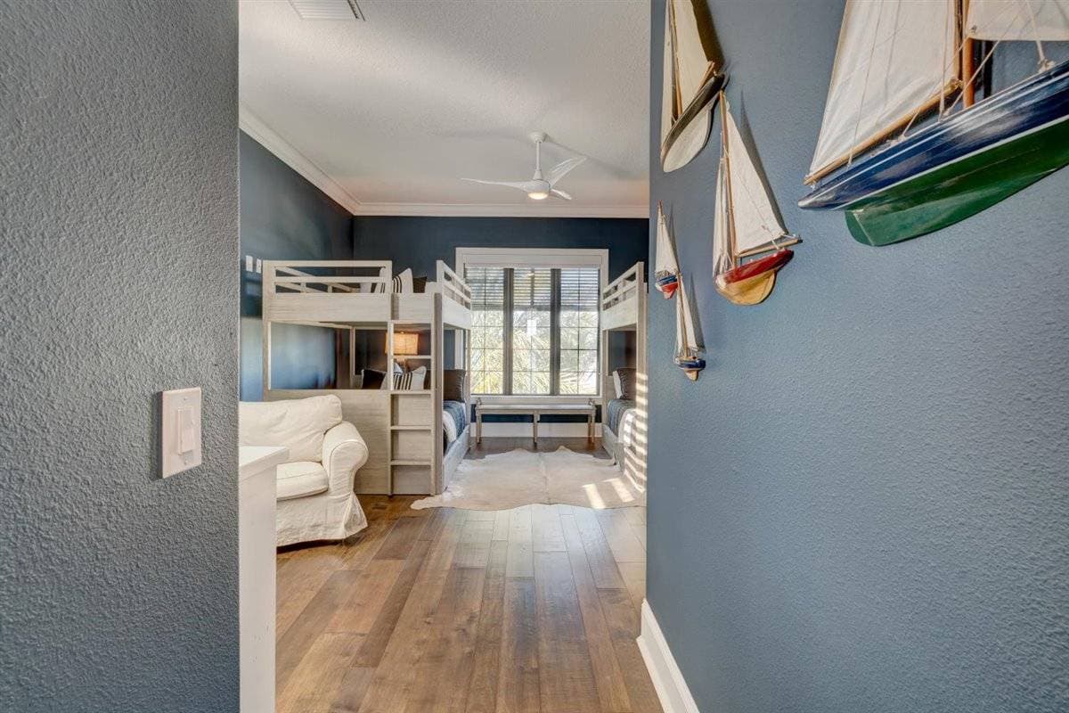 Bayside Paradise Mansion - Image 46