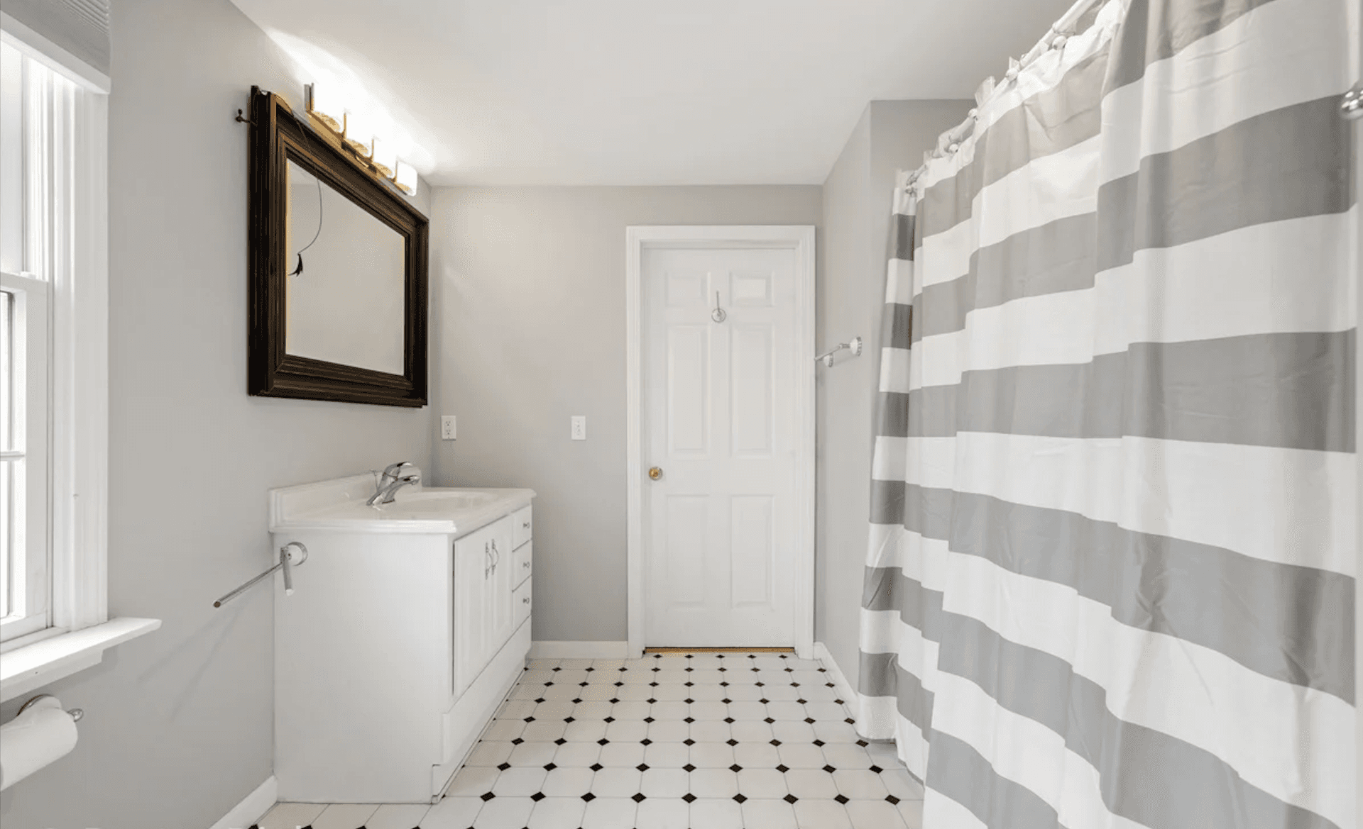 Ocean Whisper - Image 26